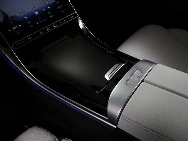 Certified 2026 Mercedes-Benz C 300 4MATIC Sedan image 22