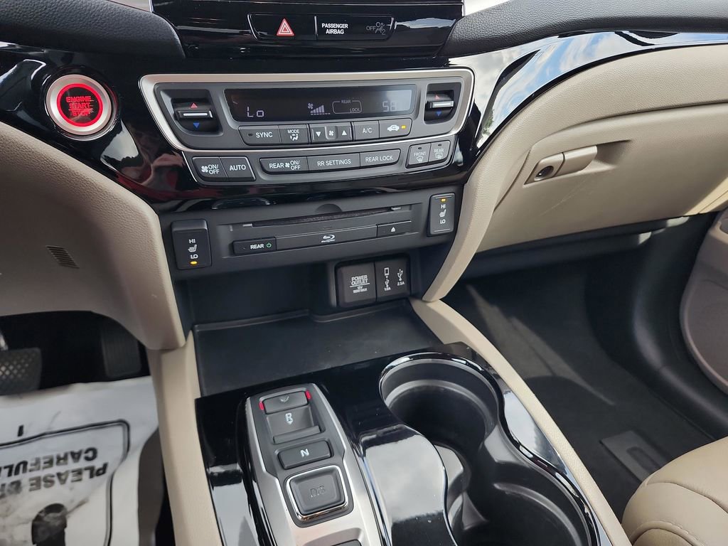 Used 2017 Honda Pilot Touring image 27