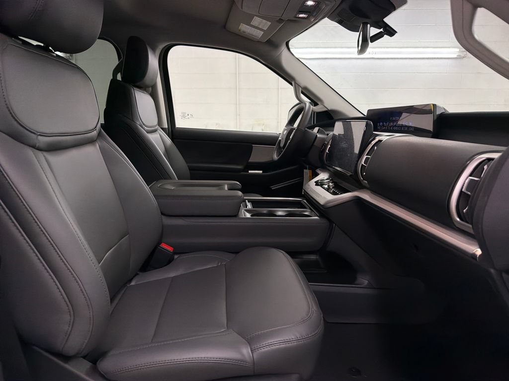 New 2027 Ford Expedition Active RWD image 28