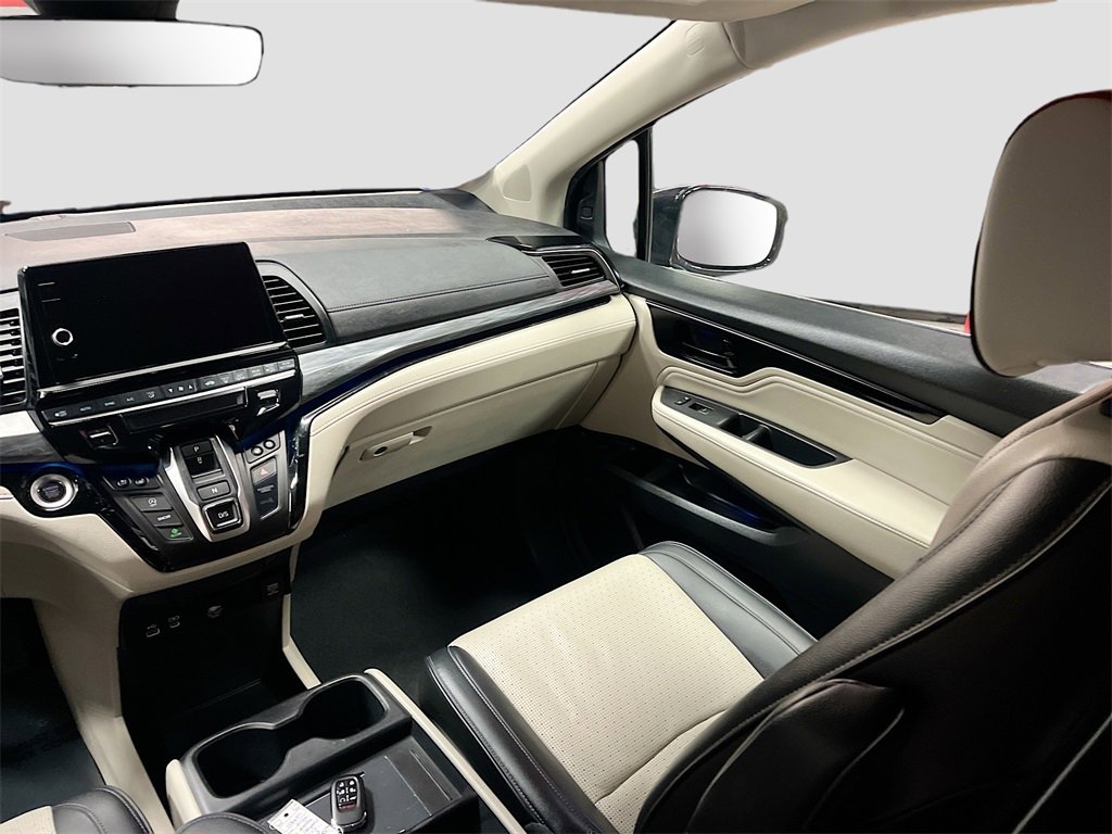 Used 2025 Honda Odyssey Elite image 25