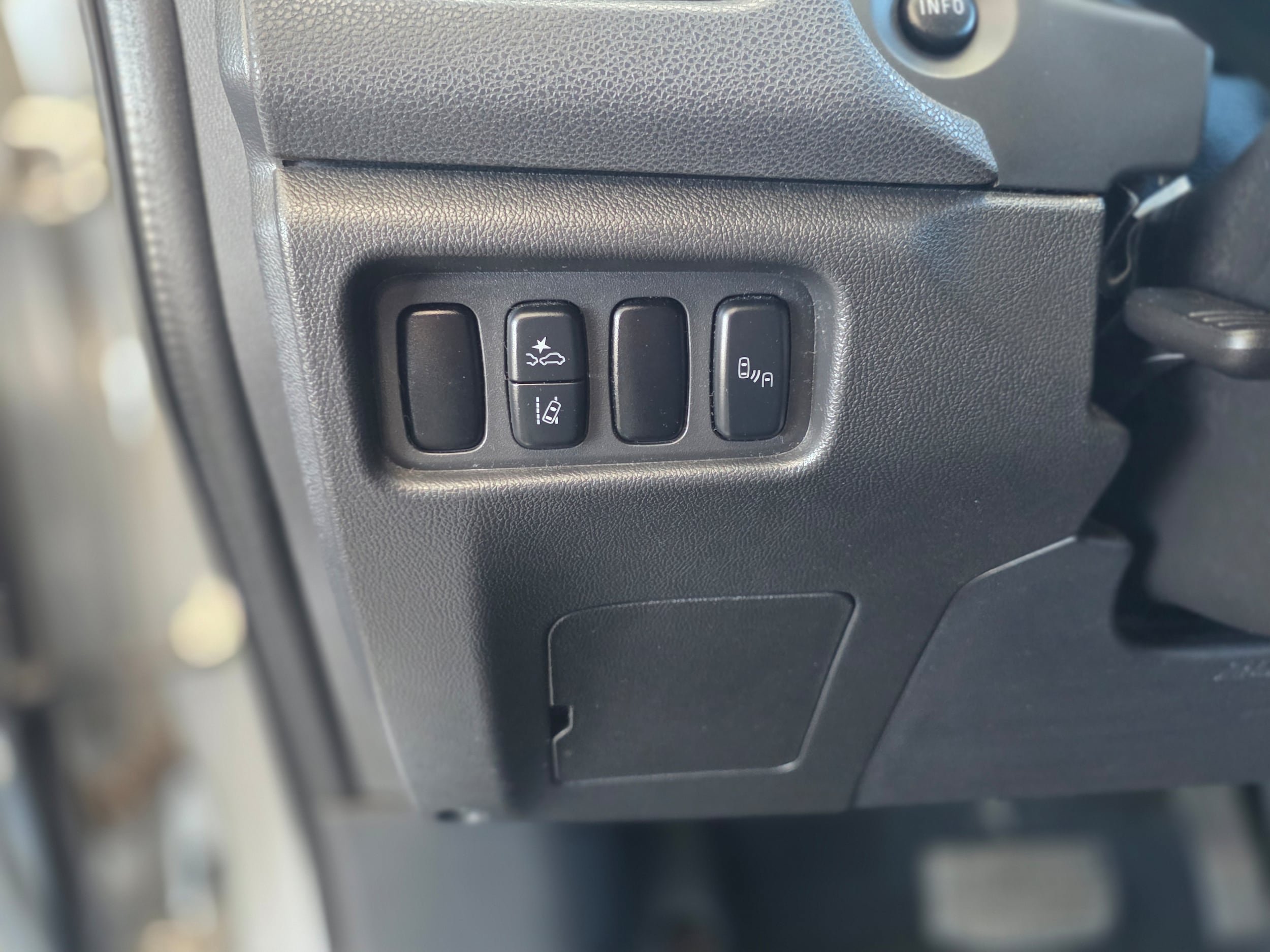 Used 2020 Mitsubishi Outlander Sport SE AWD/4WD image 15