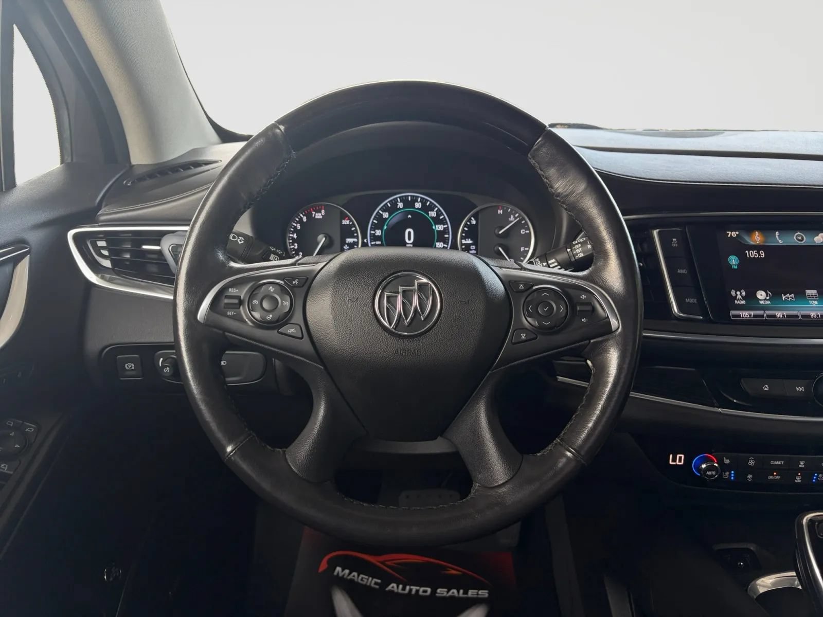 Used 2019 Buick Enclave Avenir w/ Avenir Technology Package AWD/4WD image 31