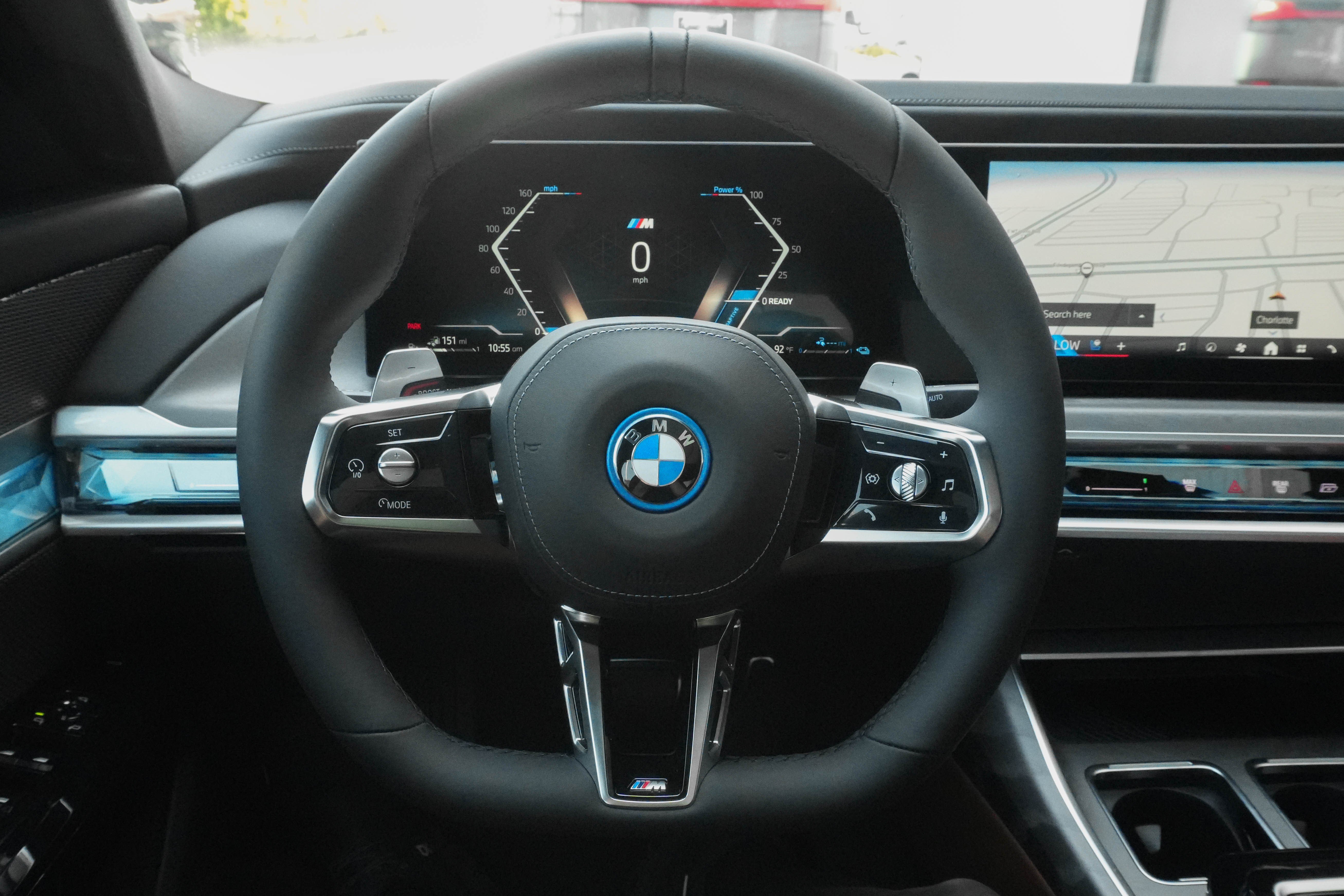 Used 2026 BMW 750e xDrive AWD/4WD image 15