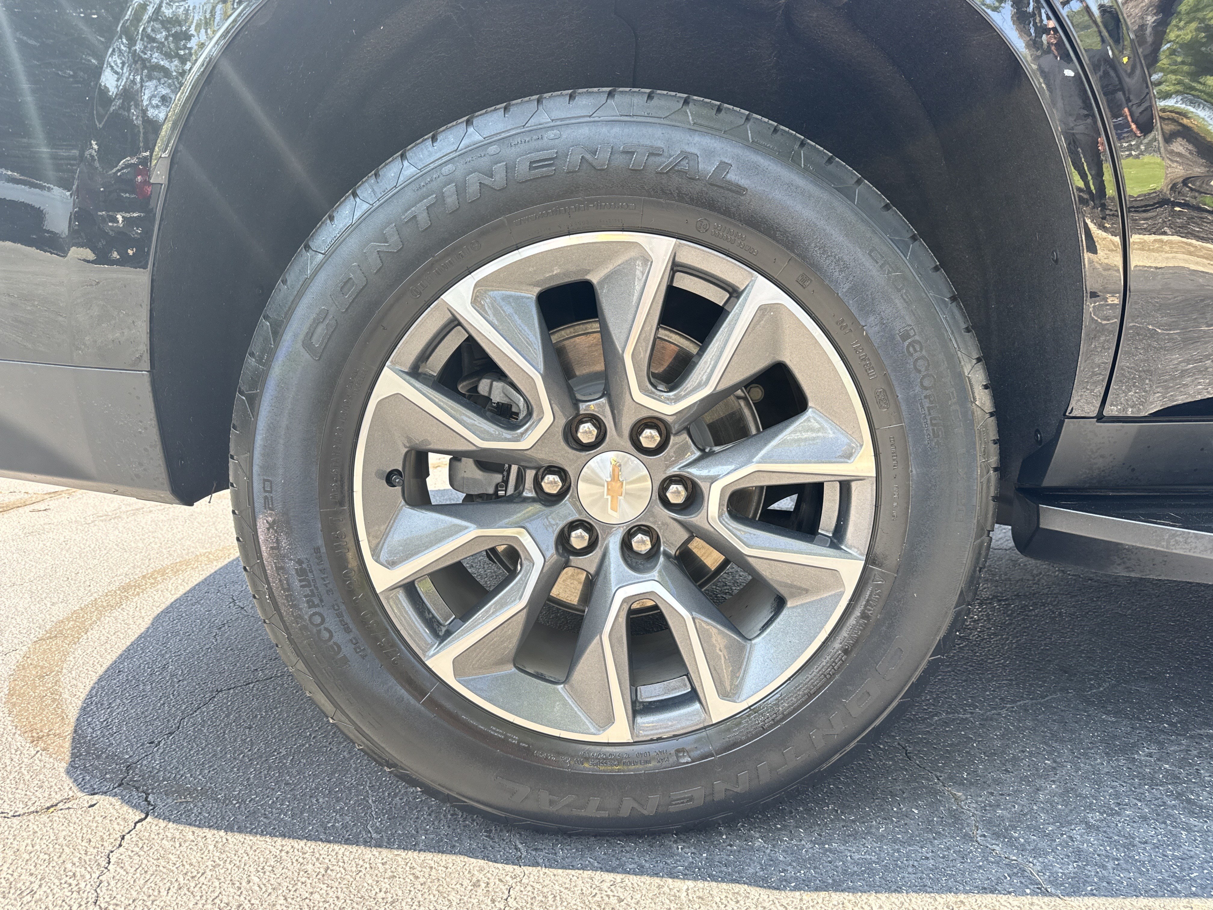 Used 2024 Chevrolet Tahoe LT w/ LT Signature Plus Package RWD image 19
