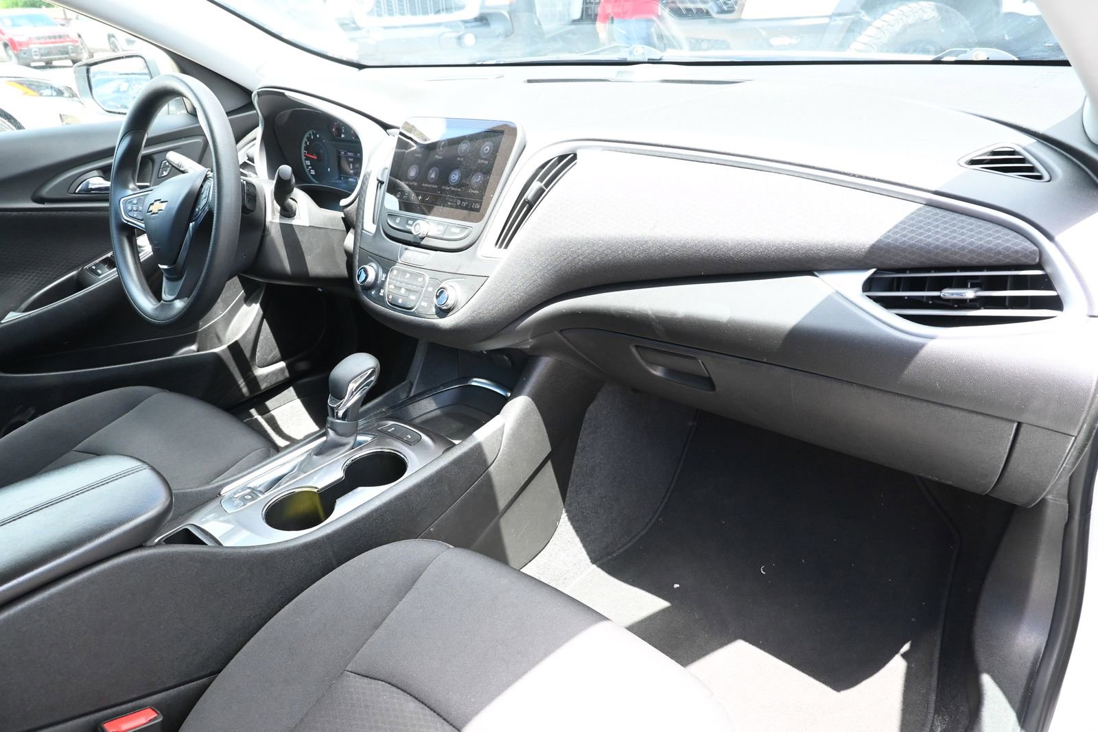 Used 2024 Chevrolet Malibu LT FWD image 28