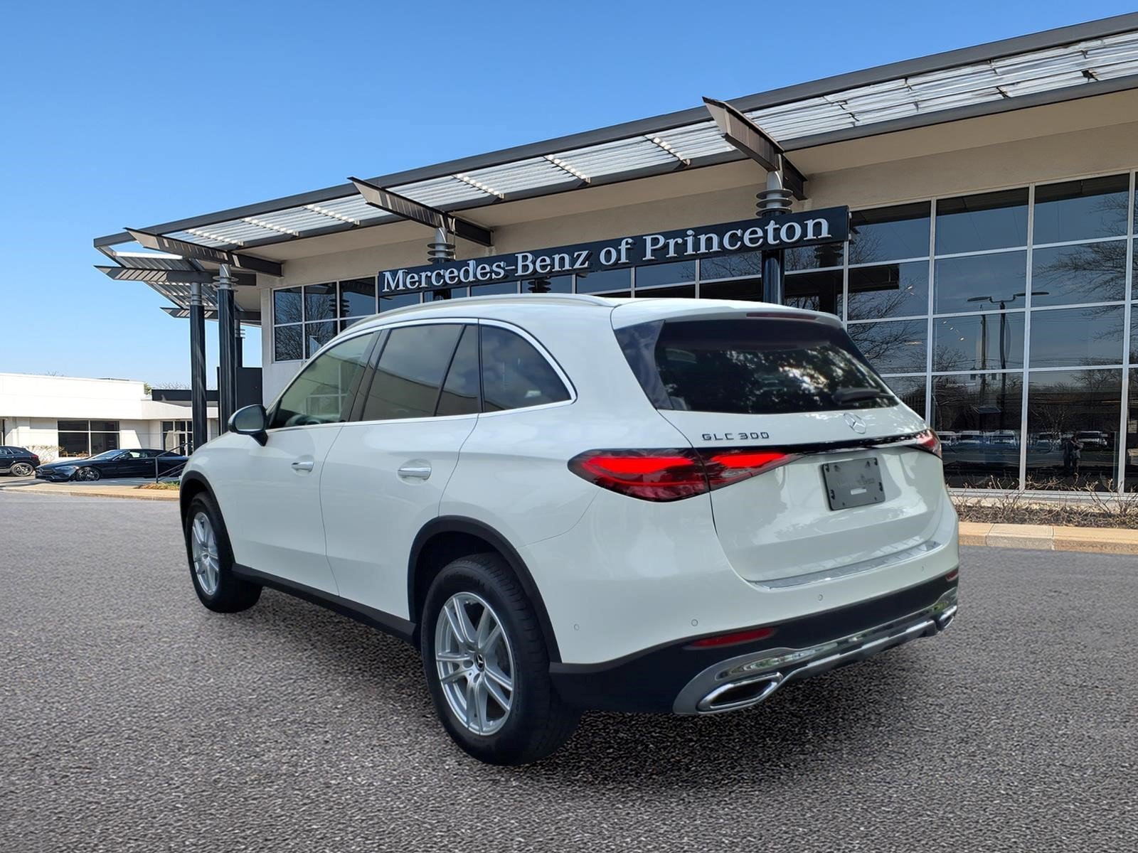 Certified 2023 Mercedes-Benz GLC 300 4MATIC image 5