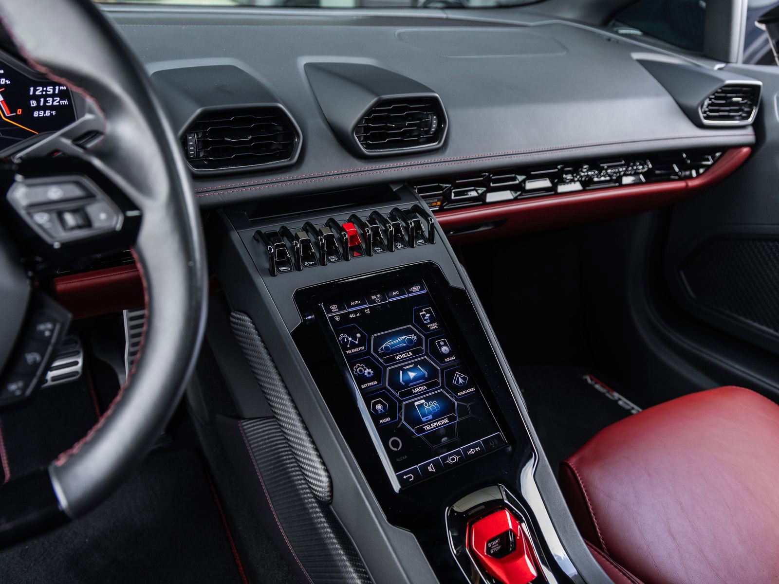 Used 2020 Lamborghini Huracan EVO image 34