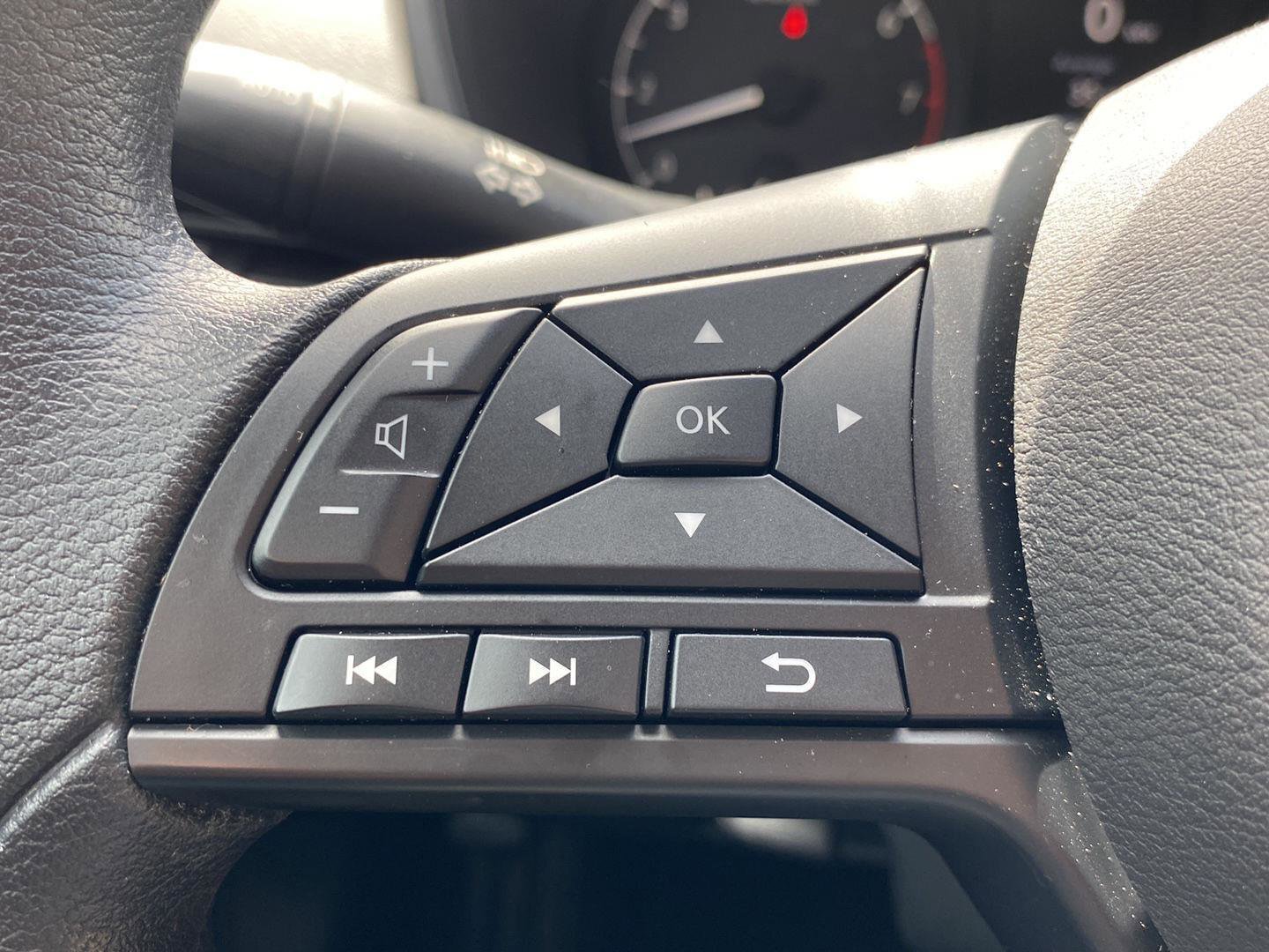 Used 2025 Nissan Altima 2.5 S FWD image 17