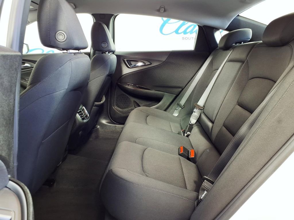 Used 2023 Chevrolet Malibu LT image 8