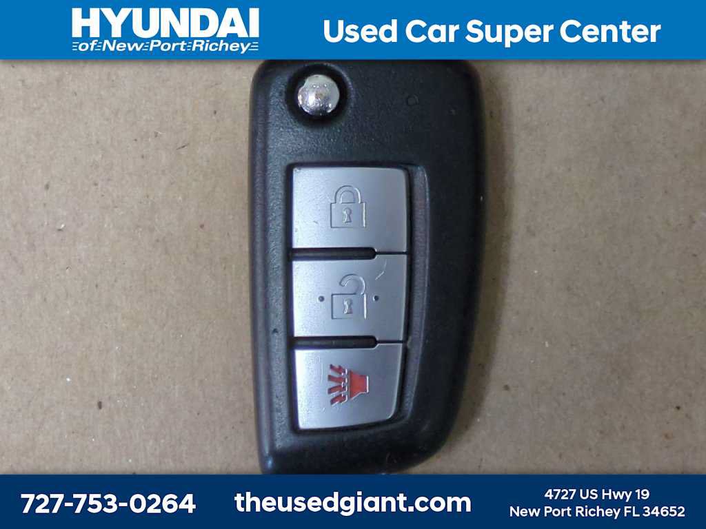 Used 2020 Nissan Rogue Sport S w/ Appearance Package FWD image 28