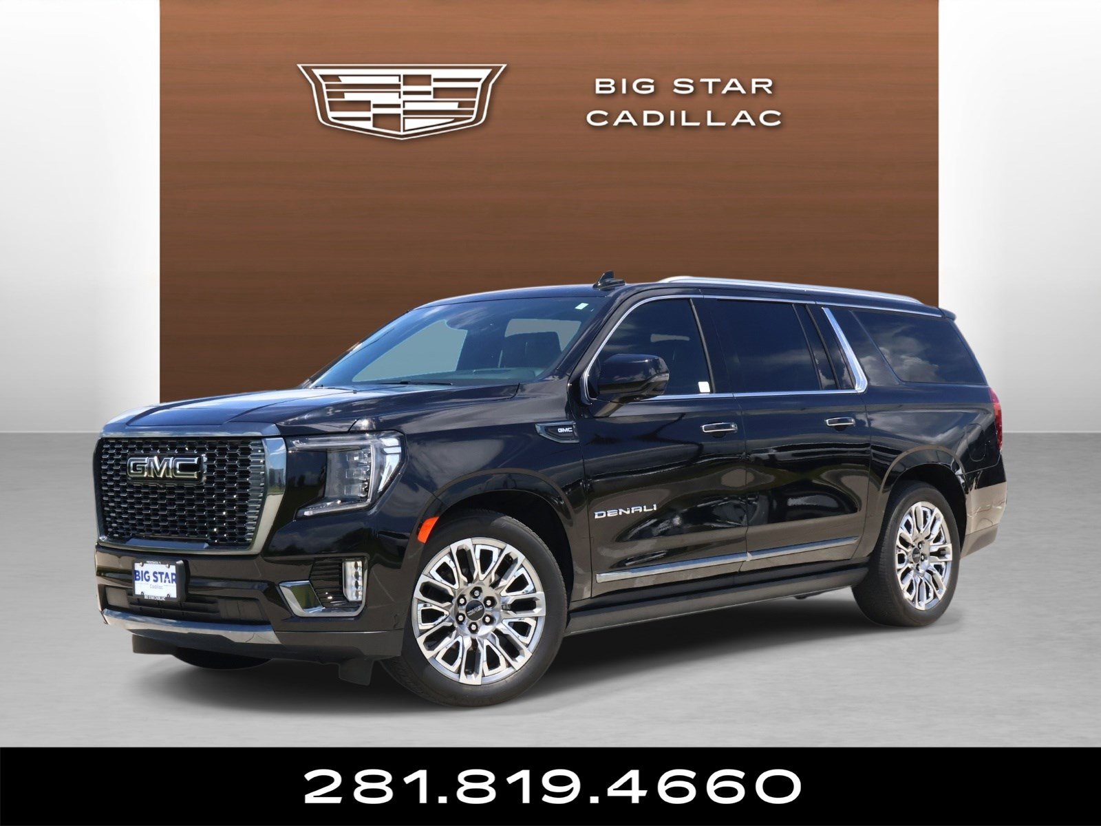 Used 2023 GMC Yukon XL Denali Ultimate AWD/4WD image 1
