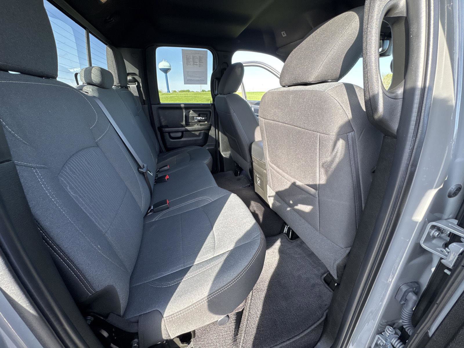 Used 2022 RAM 1500 Classic Warlock w/ Ceramic Gray Warlock Package AWD/4WD image 14