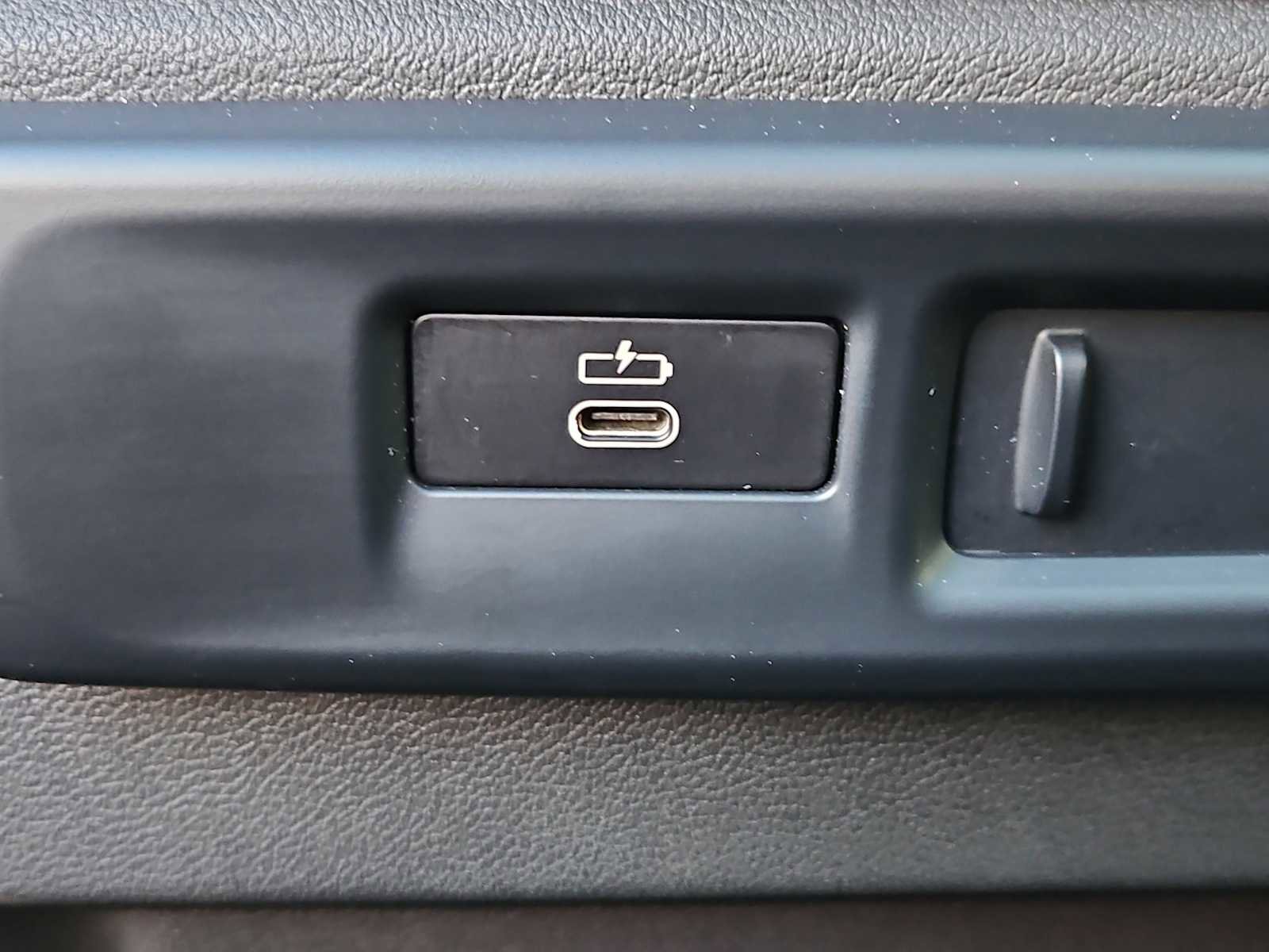 Used 2019 BMW X5 xDrive40i w/ Premium Package 2 image 24