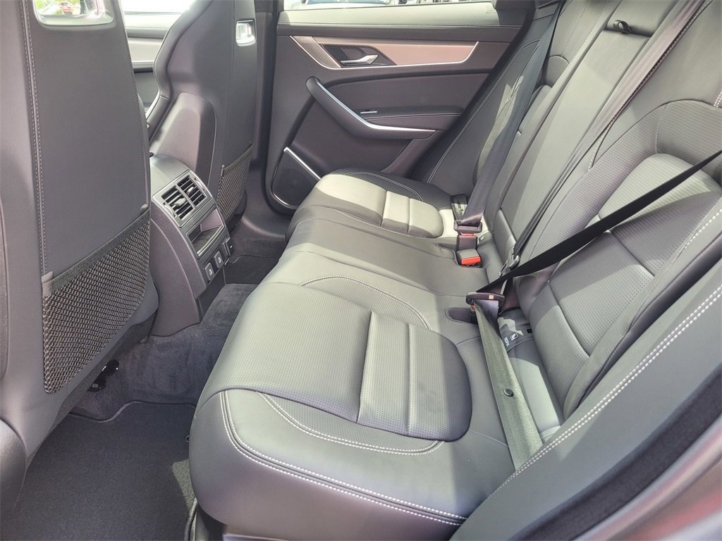 New 2026 Jaguar F-PACE R-Dynamic S image 7