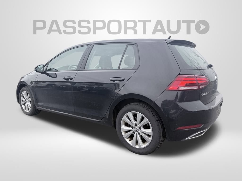 Used 2021 Volkswagen Golf 4-Door image 2