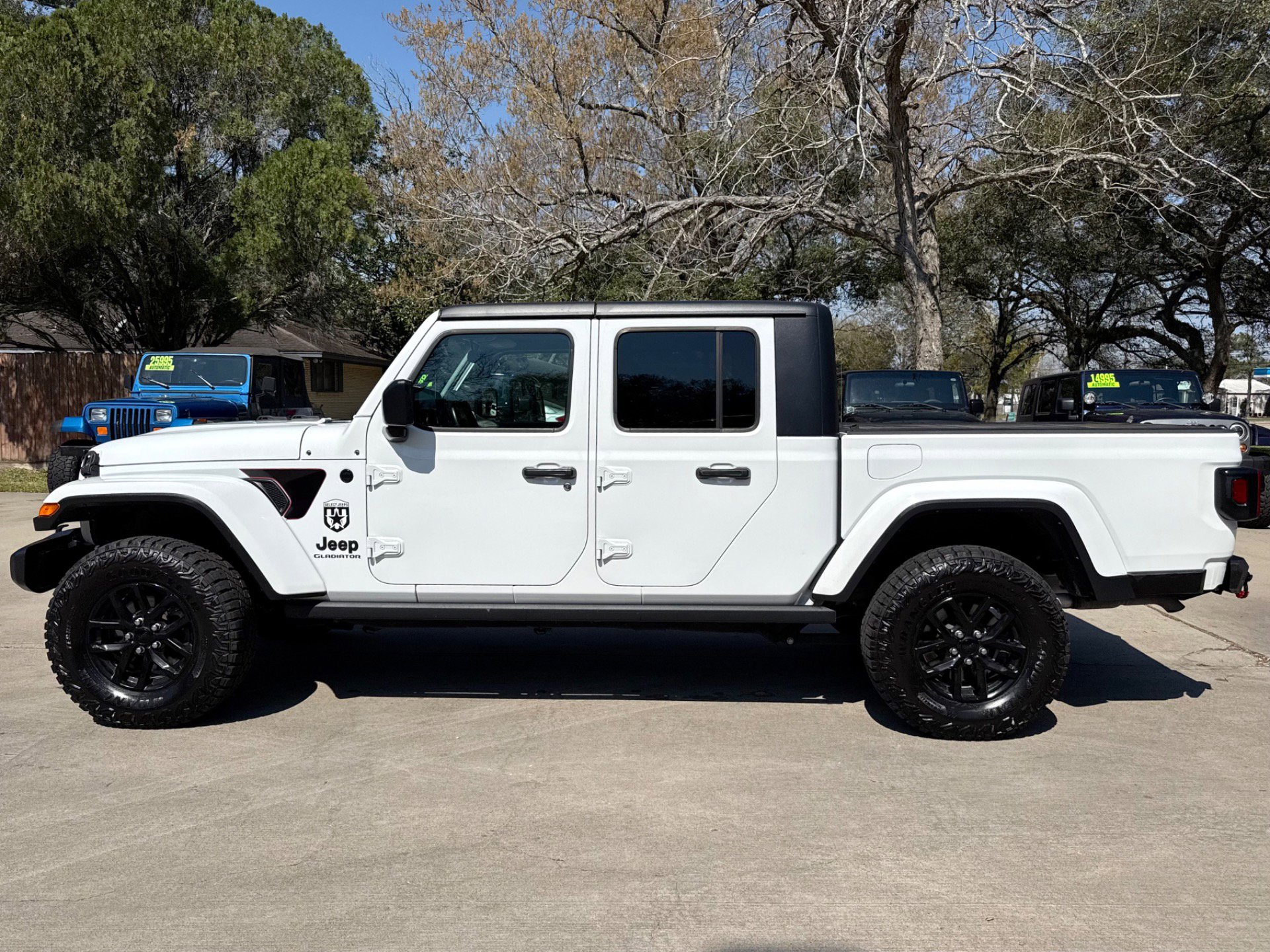 Used 2021 Jeep Gladiator Sport image 5