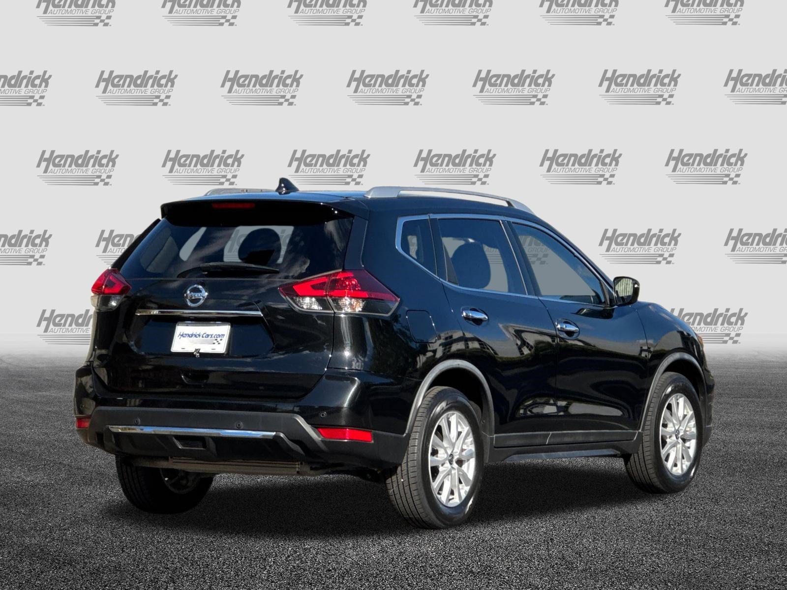 Used 2020 Nissan Rogue SV FWD image 5