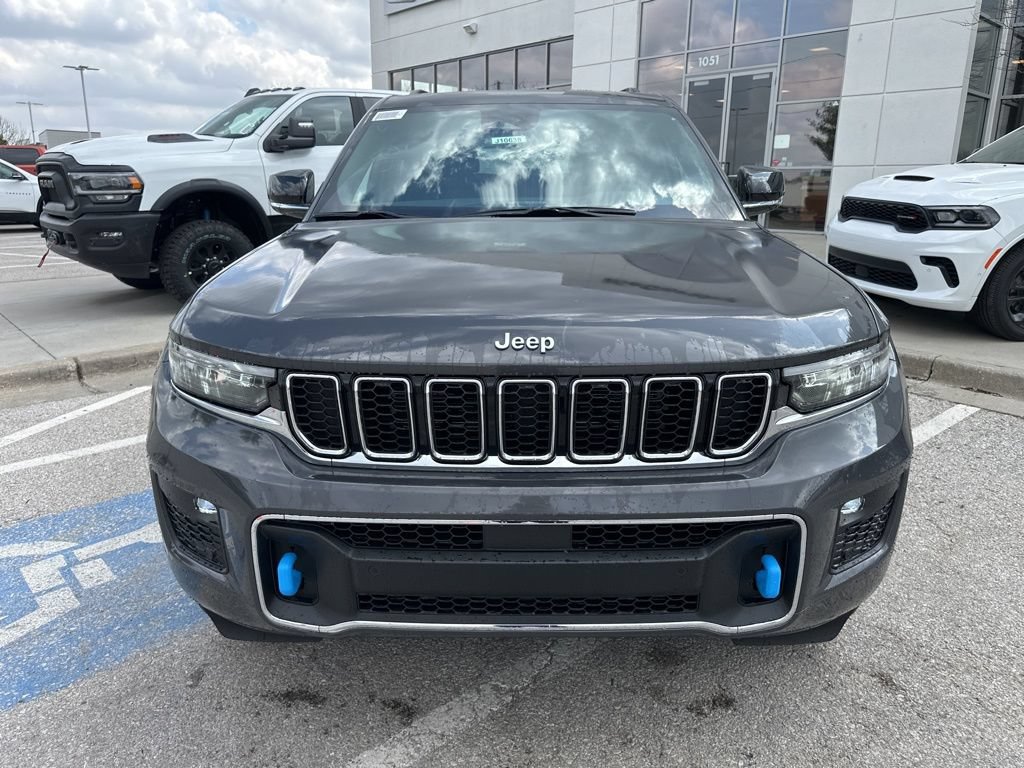 New 2024 Jeep Grand Cherokee Overland w/ Luxury Tech Group IV AWD/4WD image 6