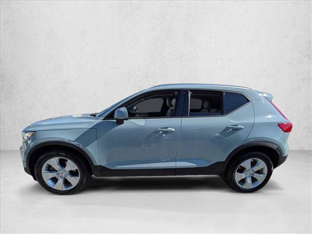 Used 2019 Volvo XC40 T5 Momentum image 9