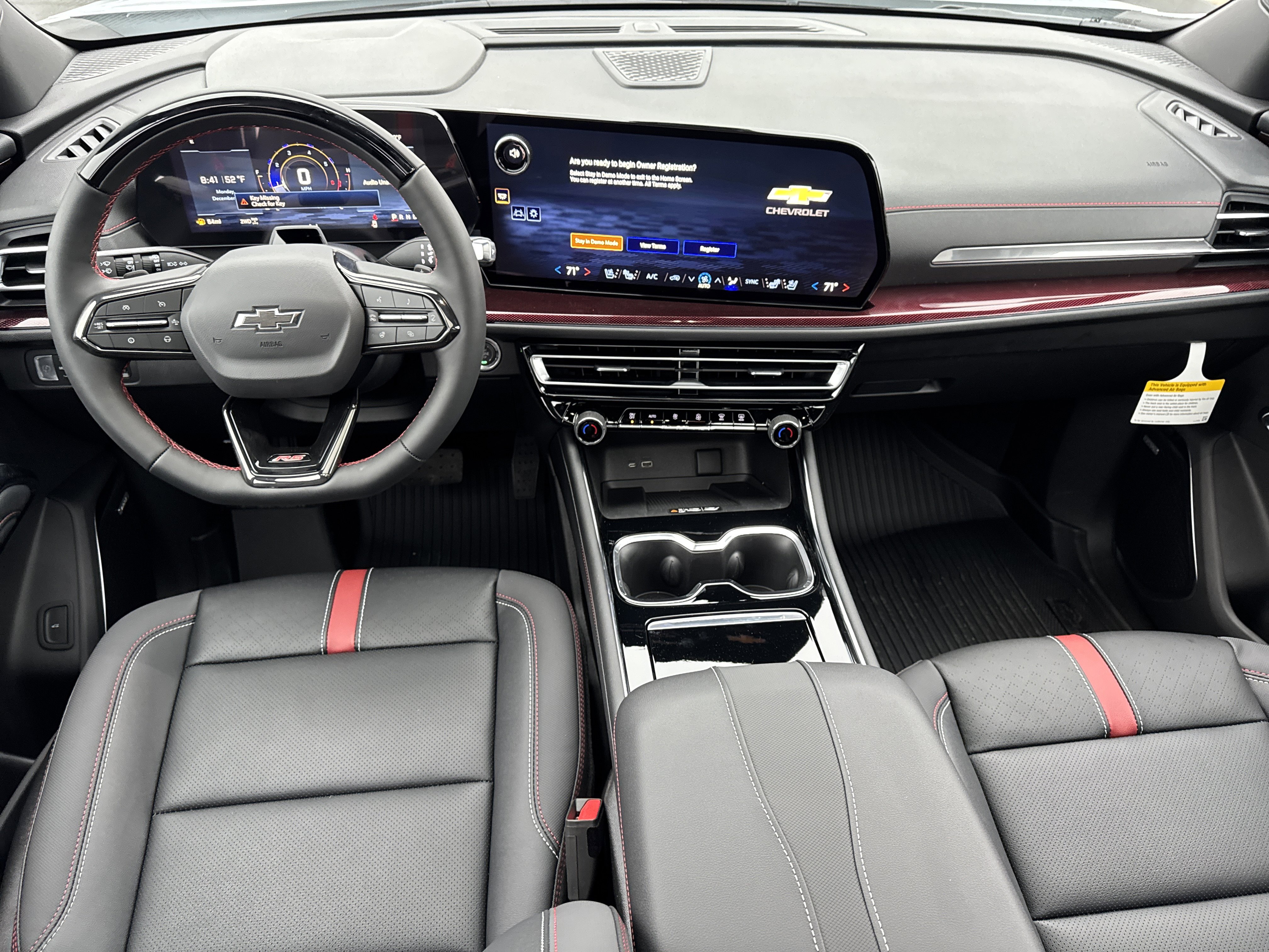 New 2026 Chevrolet Traverse RS image 7