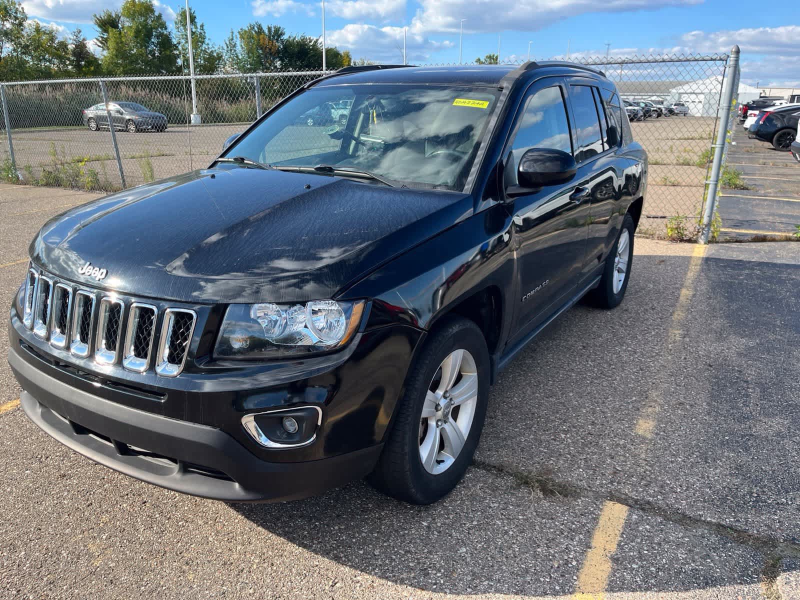 Used 2017 Jeep Compass Latitude AWD/4WD image 1