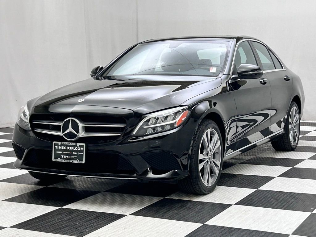 Used 2019 Mercedes-Benz C 300 4MATIC Sedan image 4