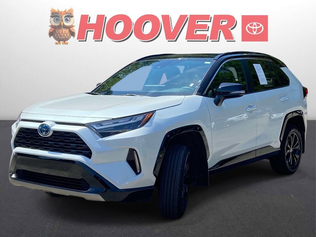 Used 2024 Toyota RAV4 XSE AWD/4WD image 5