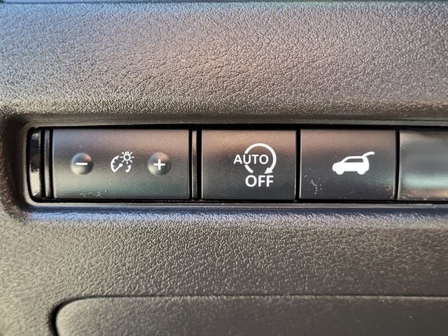 Certified 2025 Nissan Rogue SV AWD/4WD image 9