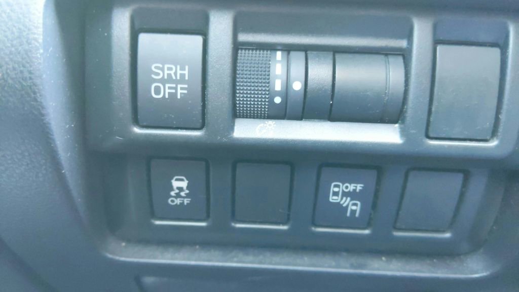 Used 2019 Subaru Crosstrek 2.0i Limited w/ Popular Package #3 image 28