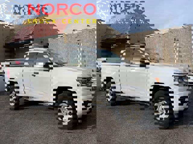 Used 2017 Chevrolet Colorado W/T image 2