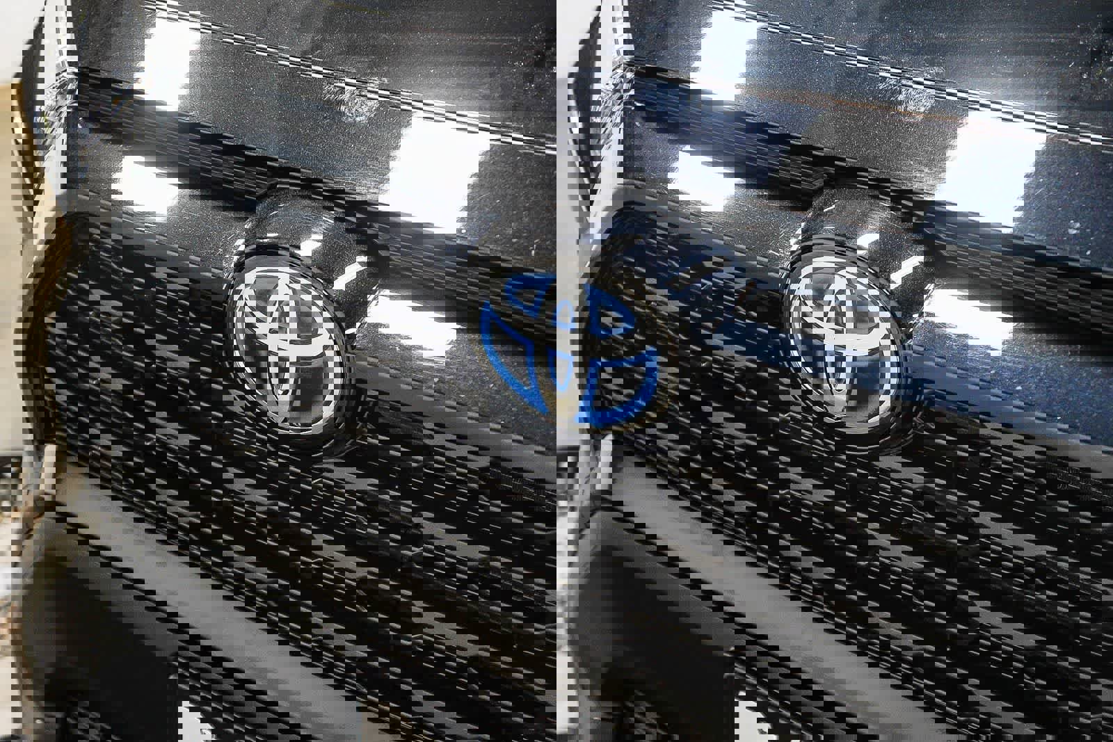 Certified 2024 Toyota RAV4 XLE Premium w/ Weather Package AWD/4WD image 10