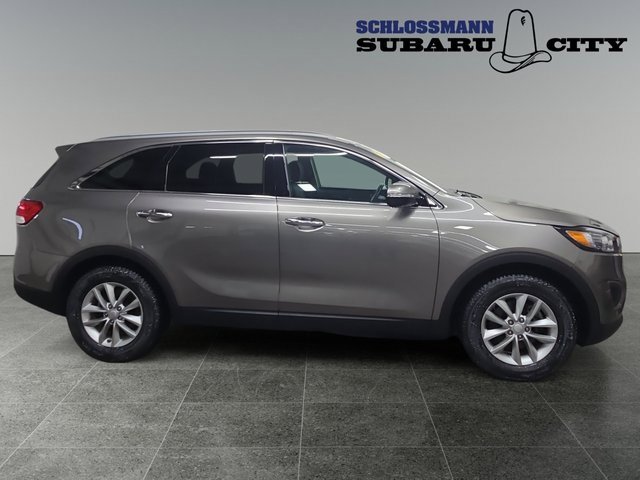 Used 2016 Kia Sorento LX w/ LX Convenience Package image 10