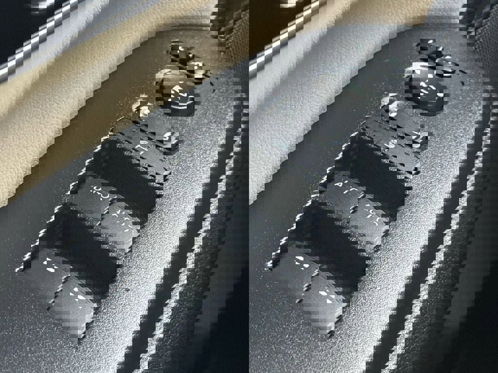 Used 2020 Honda CR-V EX-L image 18