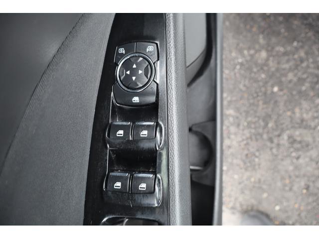 Used 2016 Ford Fusion SE image 13