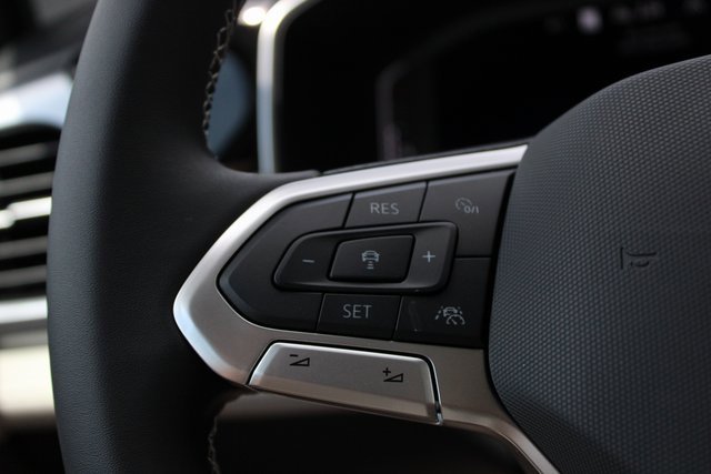 New 2025 Volkswagen Taos SEL image 12