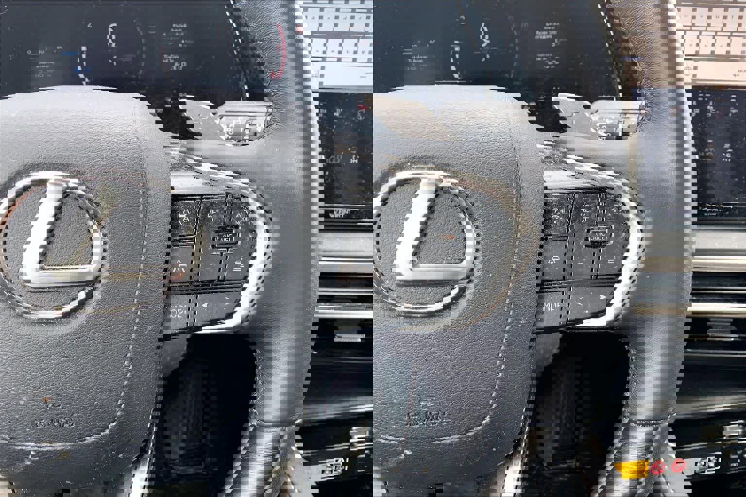 Used 2025 Lexus RX 350 Premium image 25