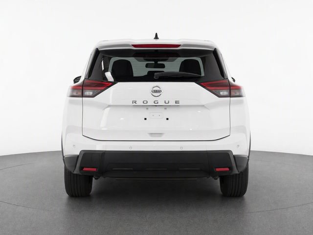 Used 2024 Nissan Rogue S FWD image 3