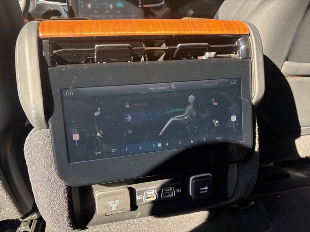 Used 2024 Jeep Grand Wagoneer Series III w/ Rear Seat Video Group 1 image 16