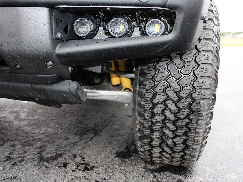 Used 2025 Ford Bronco Badlands image 11