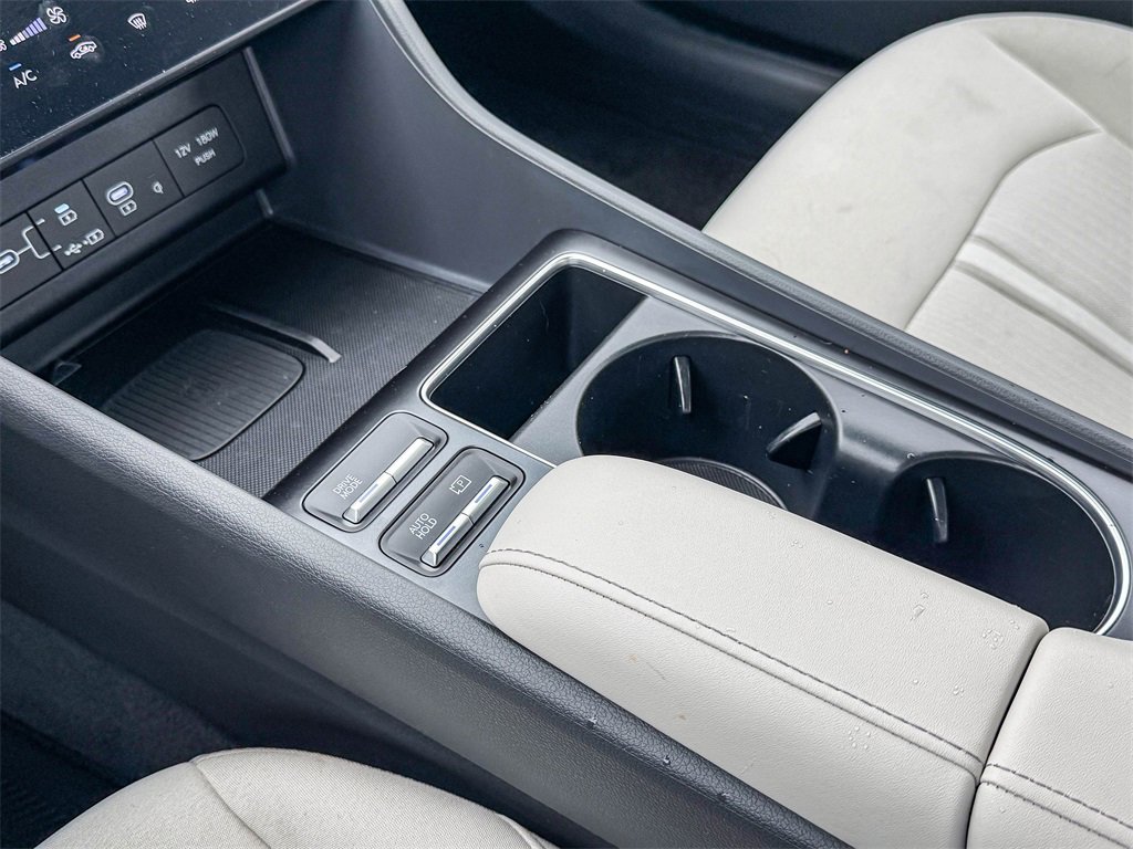 Certified 2024 Hyundai Sonata SEL w/ Convenience Package image 24