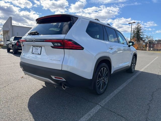 Used 2024 Toyota Grand Highlander AWD Hybrid image 9