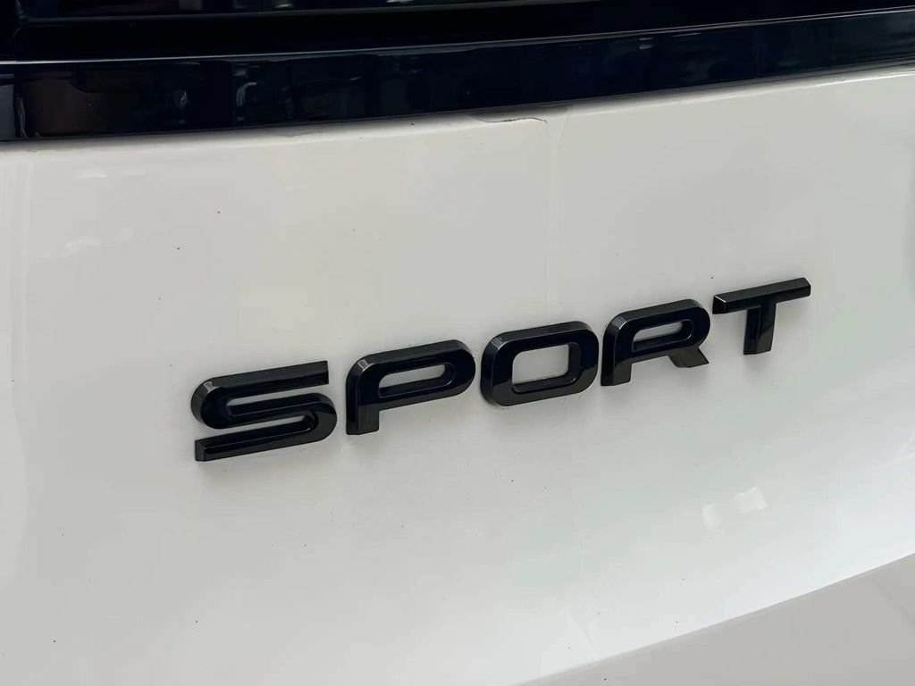 Used 2025 Land Rover Range Rover Sport Dynamic SE AWD/4WD image 29