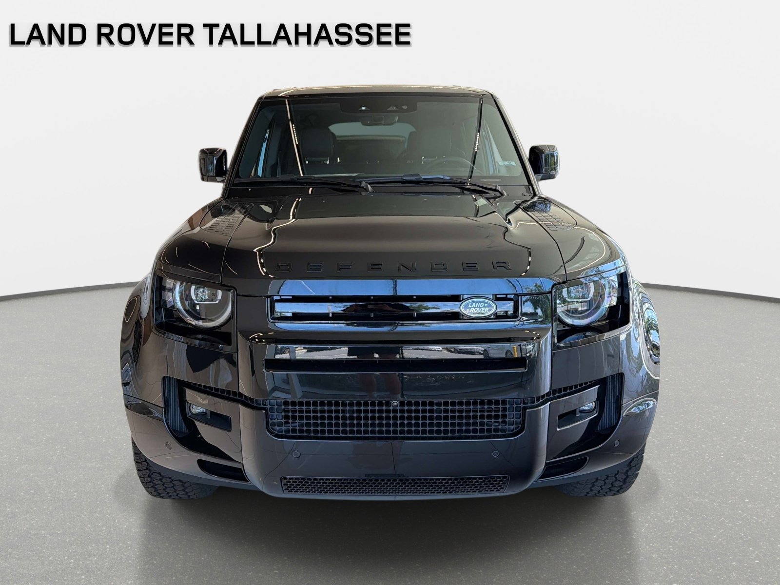 New 2026 Land Rover Defender 110 X-Dynamic SE image 2