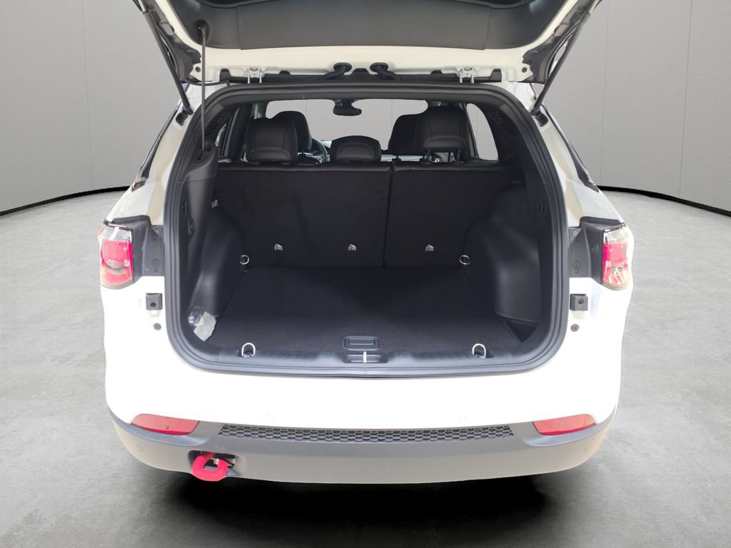 New 2026 Jeep Compass Trailhawk AWD/4WD image 10