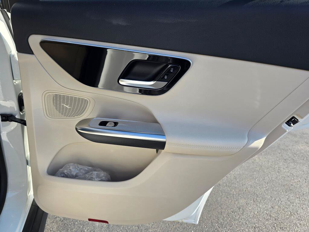 New 2026 Mercedes-Benz GLC 350e 4MATIC image 22