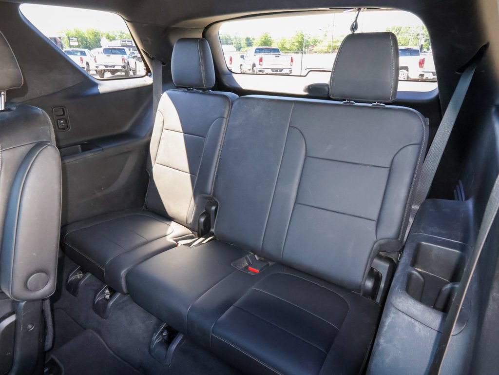 Used 2022 Chevrolet Traverse LT AWD/4WD image 11