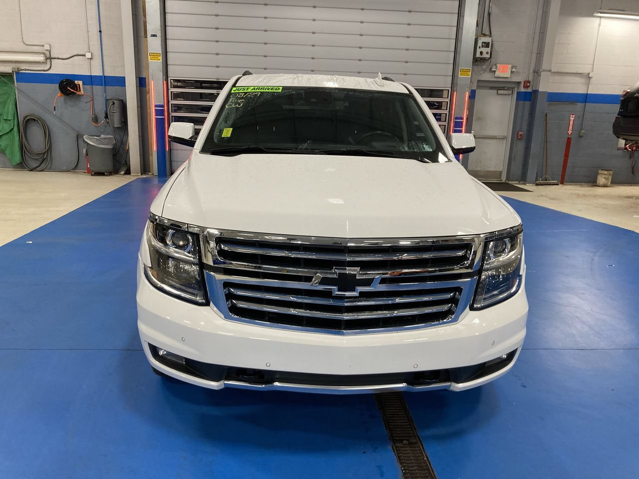 Used 2020 Chevrolet Tahoe LT w/ Off-Road Package AWD/4WD image 2