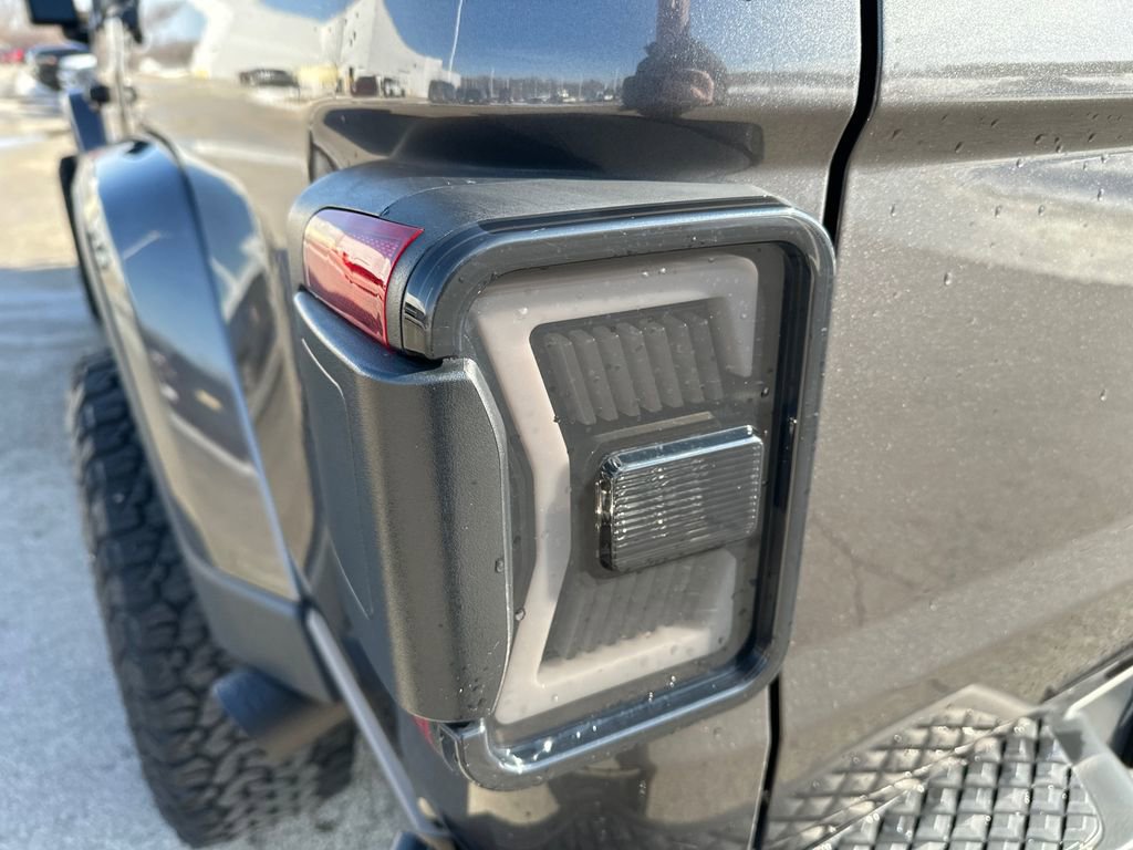 Used 2022 Jeep Gladiator Sport image 47