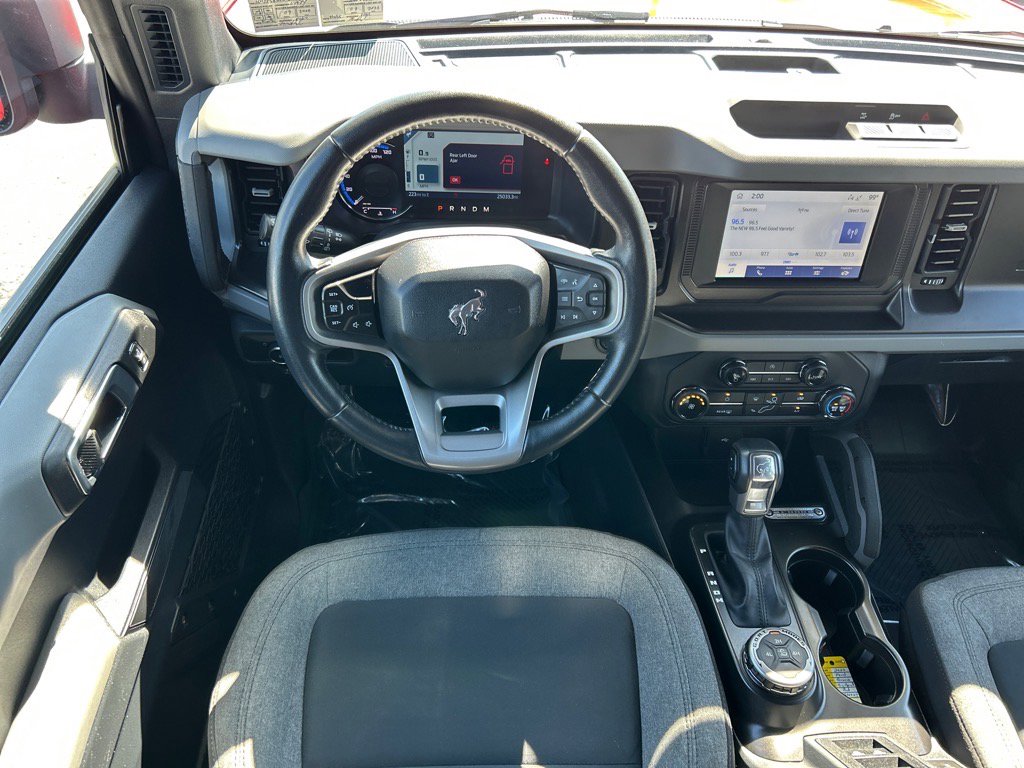 Used 2022 Ford Bronco Big Bend image 2