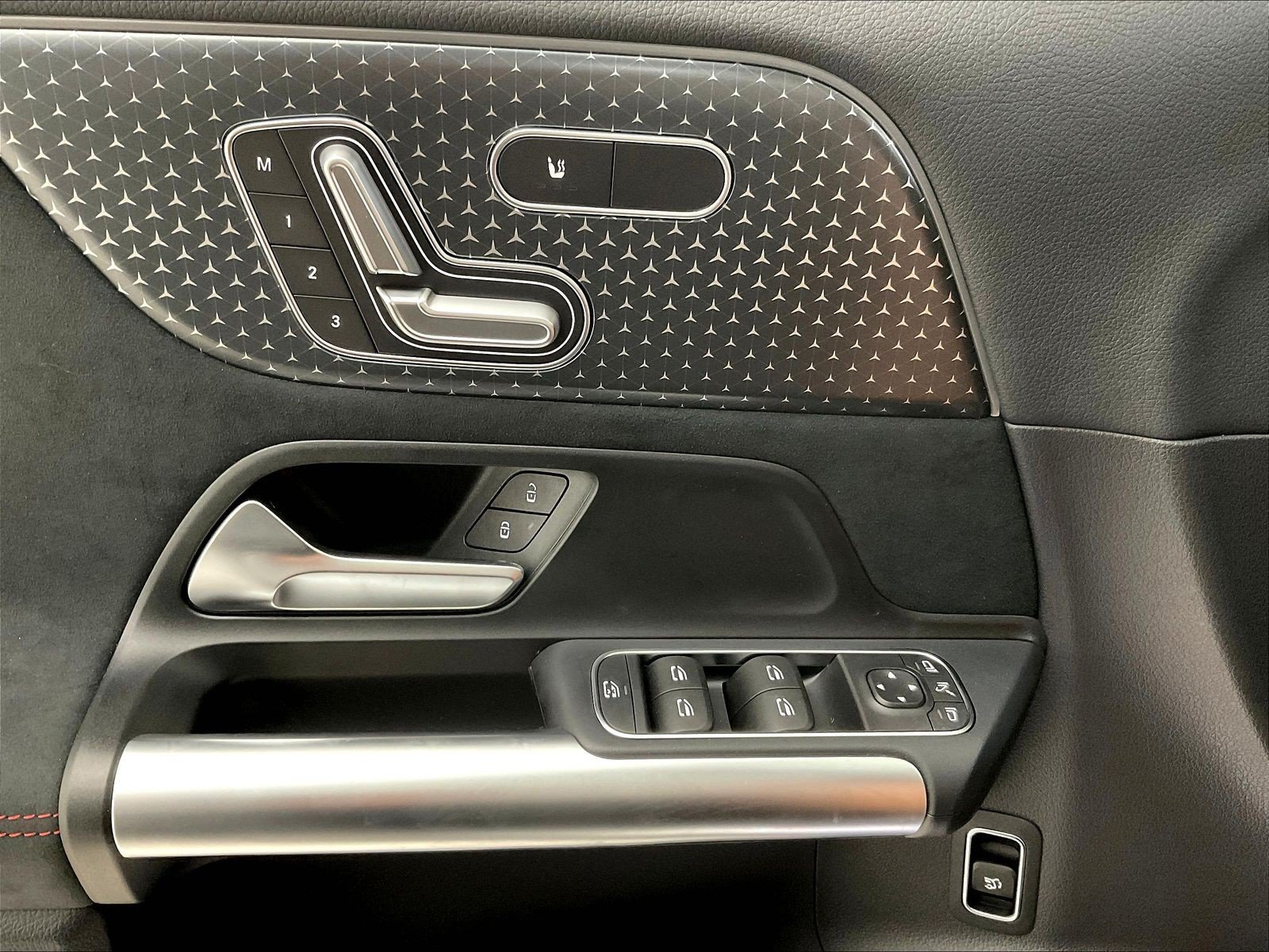 New 2026 Mercedes-Benz GLA 35 AMG 4MATIC image 21